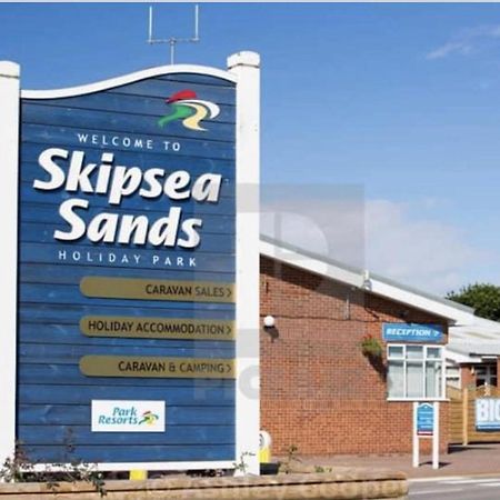 Remarkable 2-Bed Villa Caravan In Driffield Skipsea Exterior foto