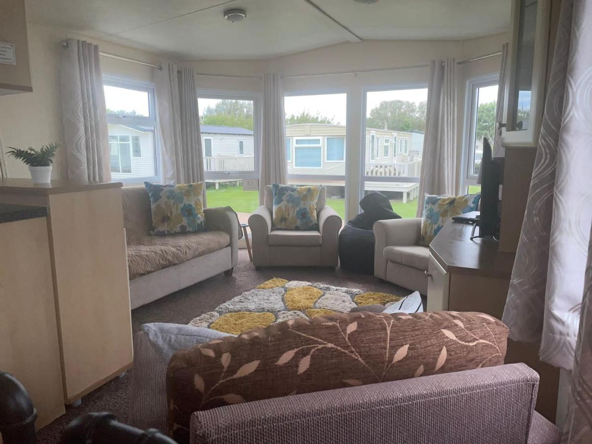 Remarkable 2-Bed Villa Caravan In Driffield Skipsea Exterior foto