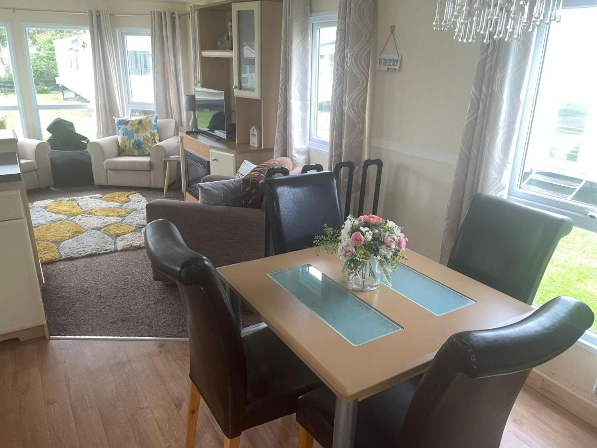 Remarkable 2-Bed Villa Caravan In Driffield Skipsea Exterior foto